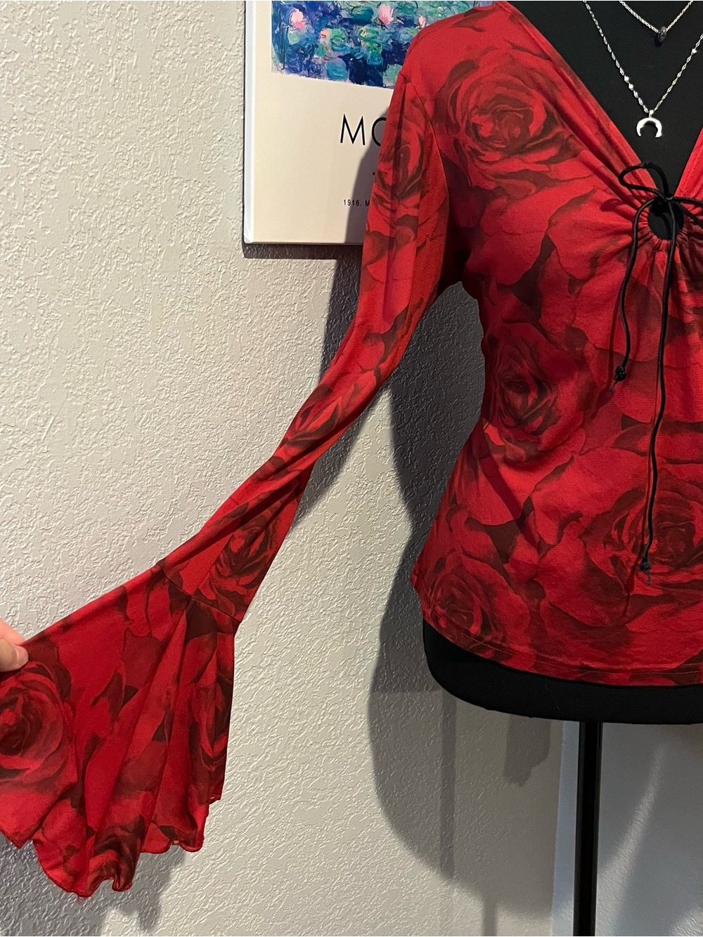 Y2K Fashion Bug Red rose bell sleeve blouse with tie front detail - Picture 2 of 10